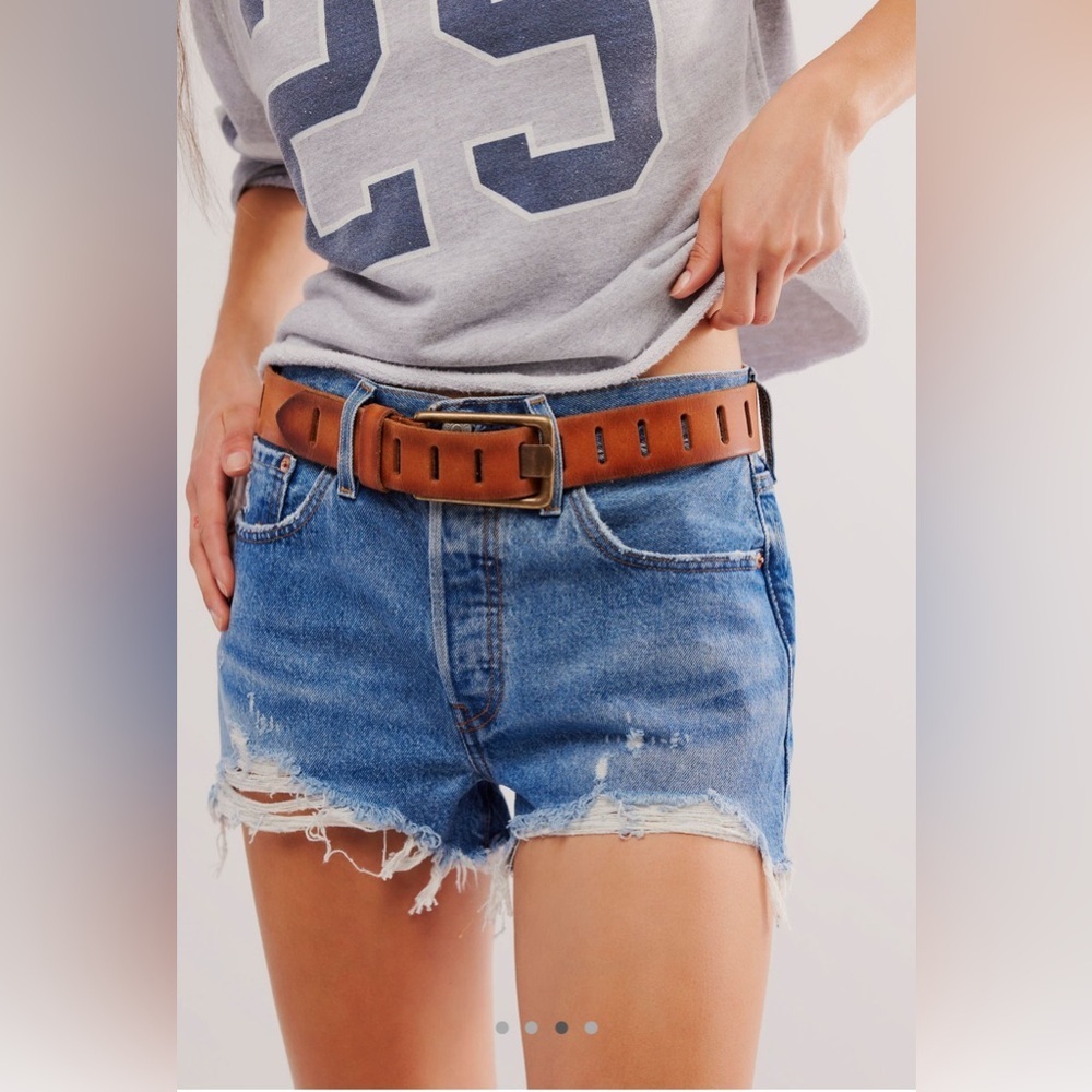 Levi's 501 High Rise Denim Shorts NWT Size 27